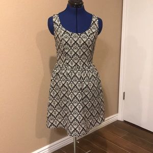Chic tribal print dress